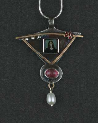 image of pendant 201